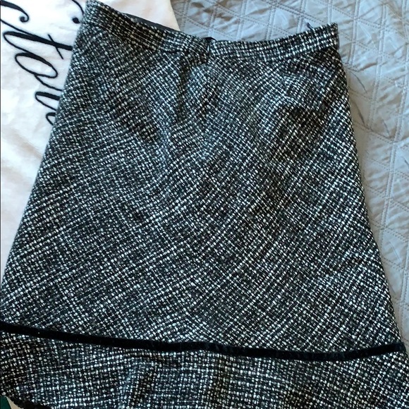 Chanel style tweed skirt from Gap - Picture 3 of 3